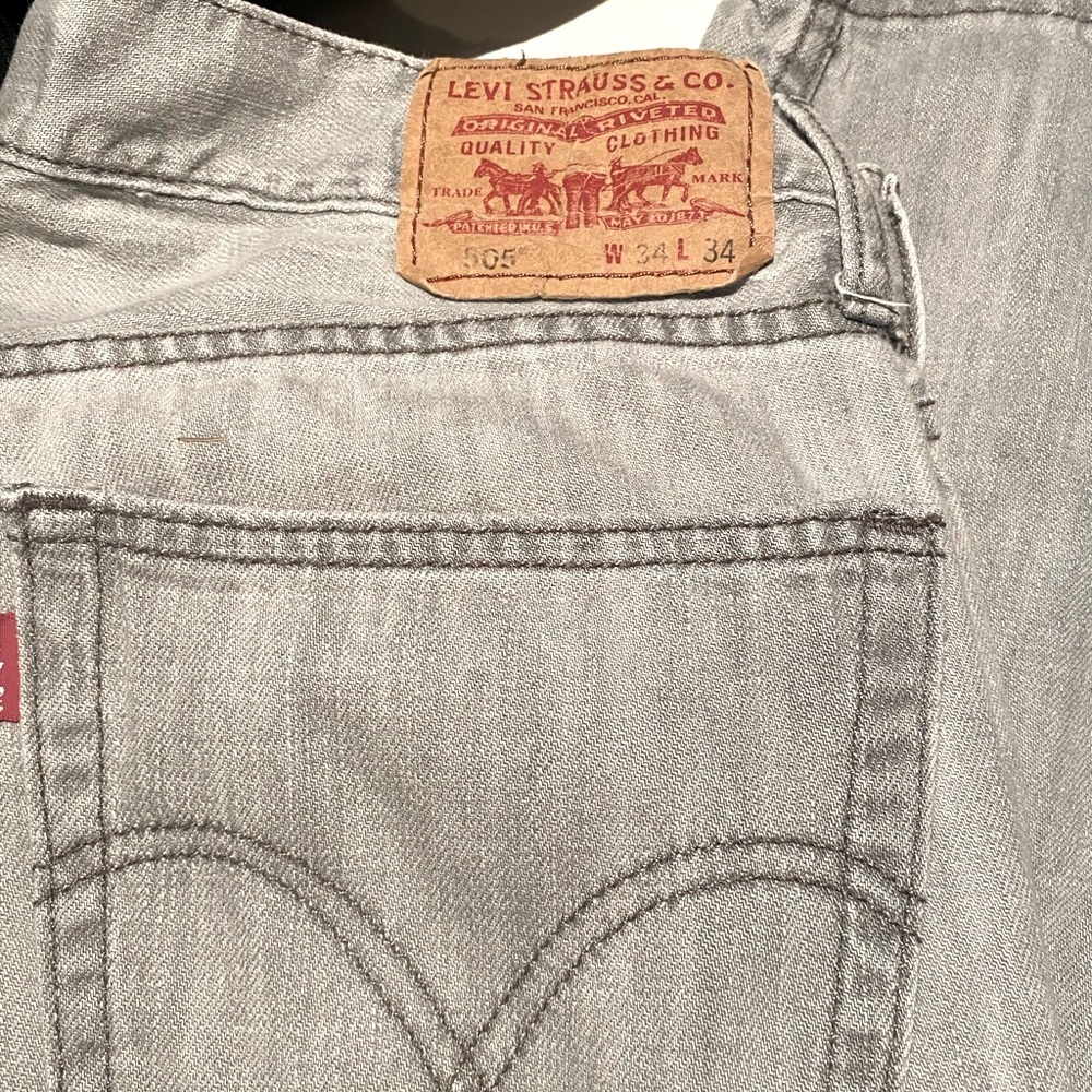 Gray wash Levis 505